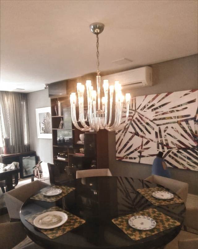 Iluminação decorativa em sala de jantar